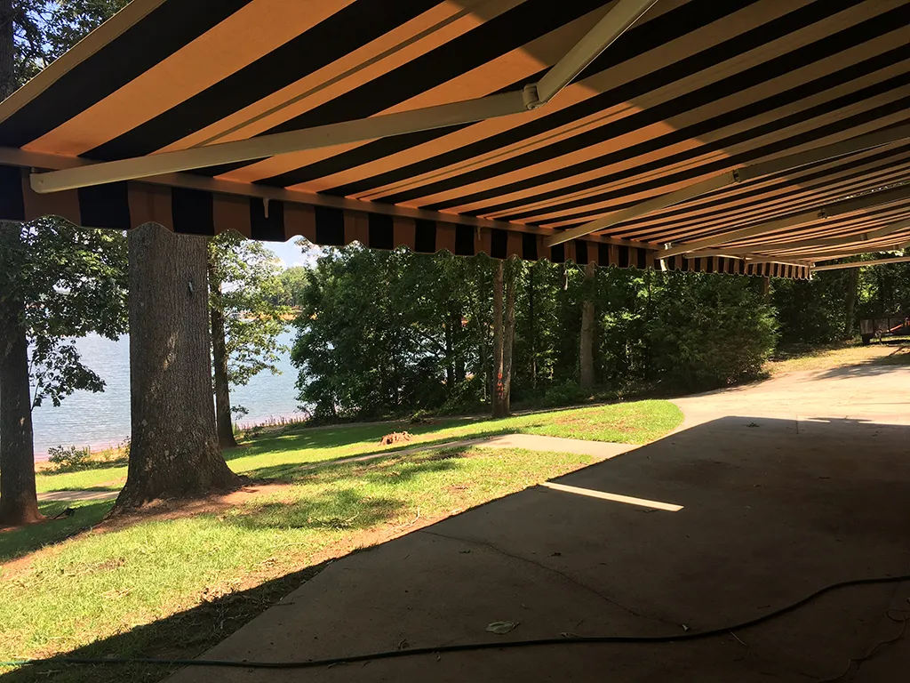Reliable Commercial Retractable Systems